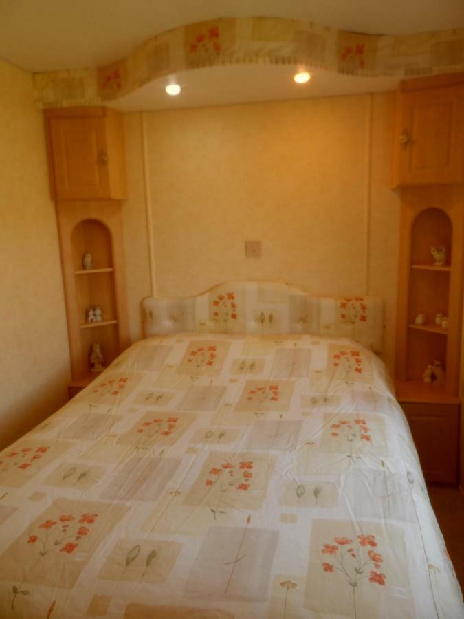 Luxury Mobile Home Near Perranporth Situated On A Quiet Farm Truro Exteriér fotografie