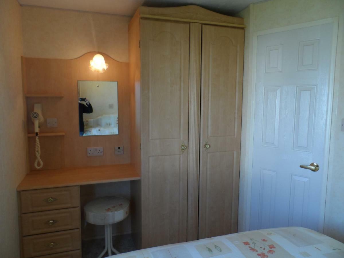 Luxury Mobile Home Near Perranporth Situated On A Quiet Farm Truro Exteriér fotografie