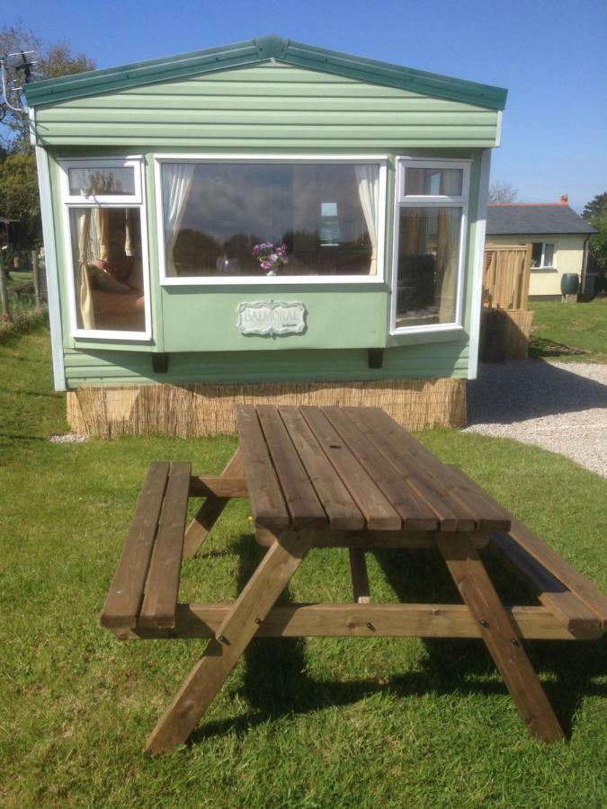 Luxury Mobile Home Near Perranporth Situated On A Quiet Farm Truro Exteriér fotografie